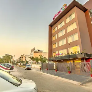 Hotel 91 Huda Centre